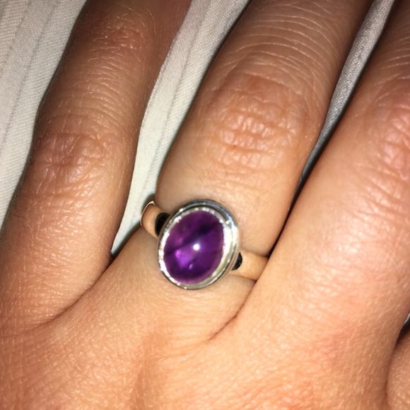 Oval Amethyst Ring ~ 925 Sterling Silver Ring ~ US 5 & 5 1/2 - Picture 3 of 6